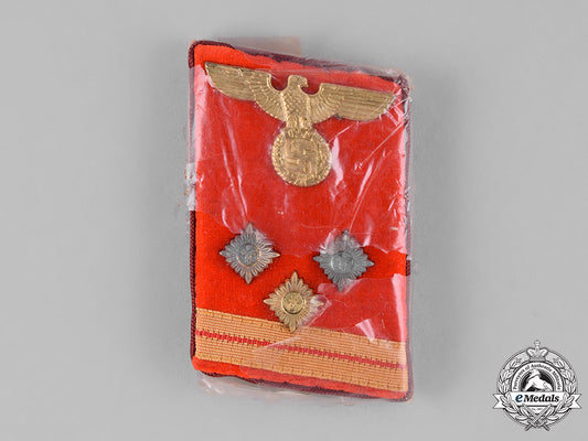 germany,_nsdap._a_set_of_unopened_haupteinsatzleiter_collar_tabs,_rzm_marked_c18-029976
