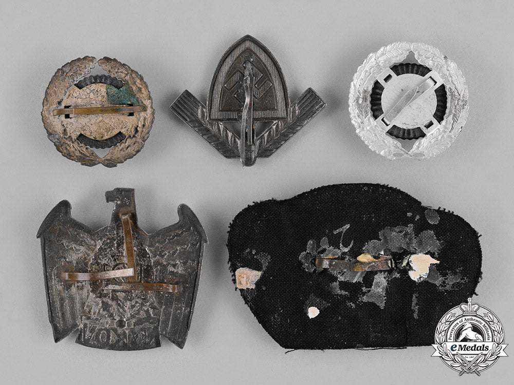 germany._a_grouping_of_third_reich_period_organization_cap_badges_c18-030113