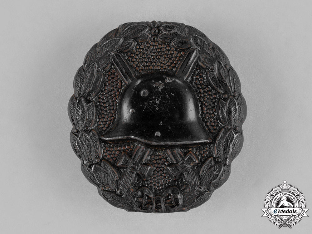 germany,_empire-_third_reich._three_black_grade_wound_badges_c18-030169