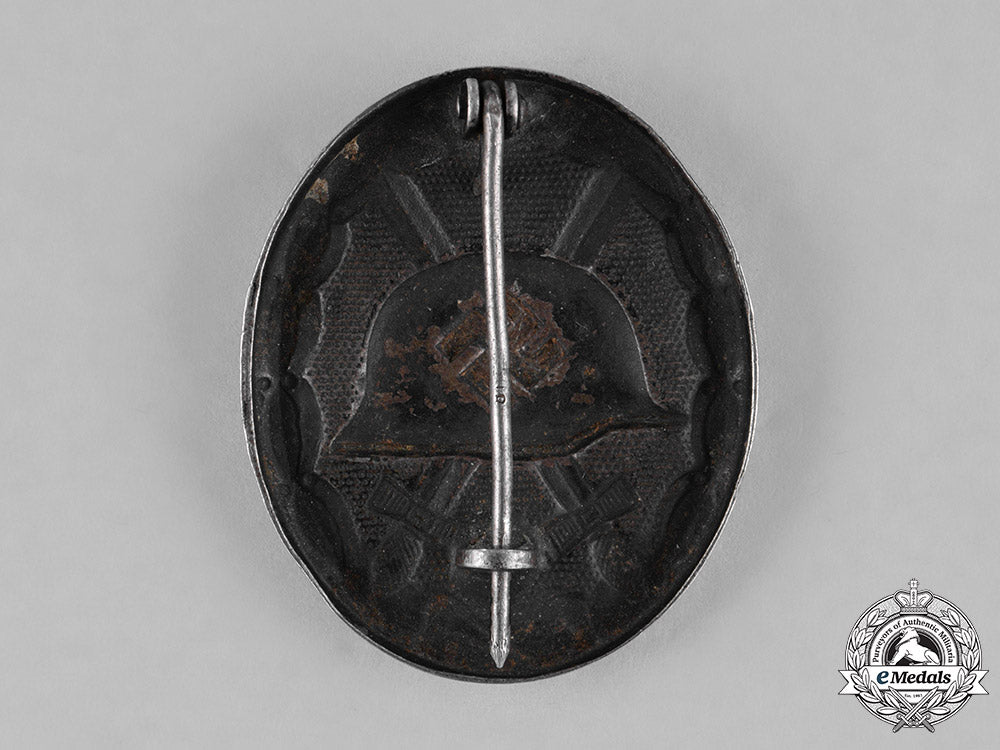 germany,_empire-_third_reich._three_black_grade_wound_badges_c18-030176