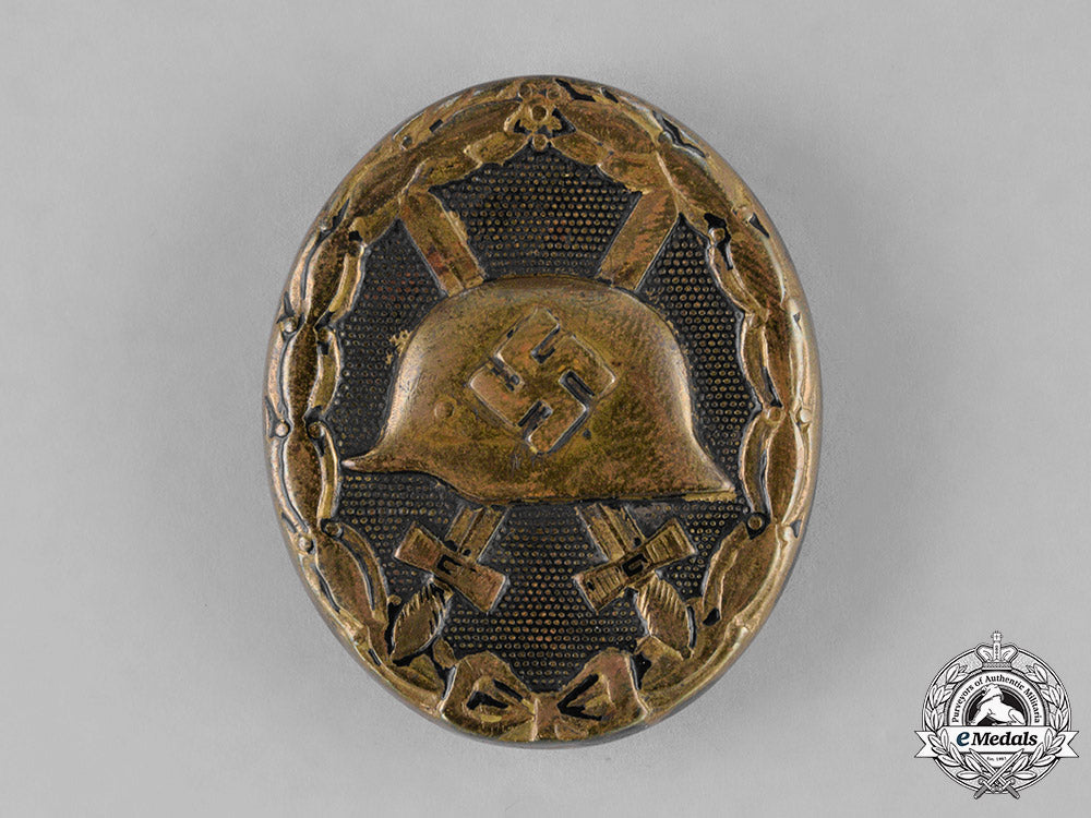 germany,_empire-_third_reich._three_black_grade_wound_badges_c18-030181