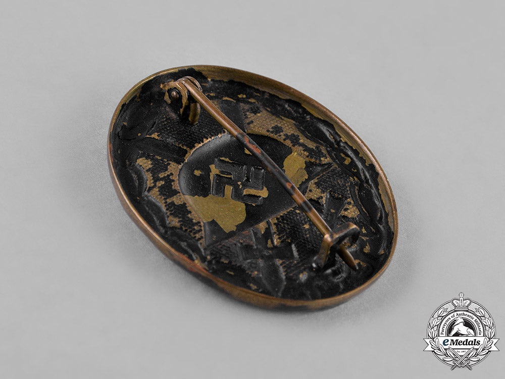 germany,_empire-_third_reich._three_black_grade_wound_badges_c18-030183