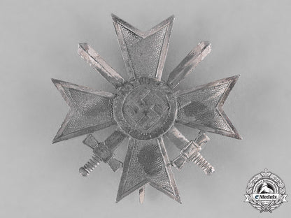 germany,_wehrmacht._a_i._class_war_merit,_with_swords,_by_wilhelm_deumer_c18-030193
