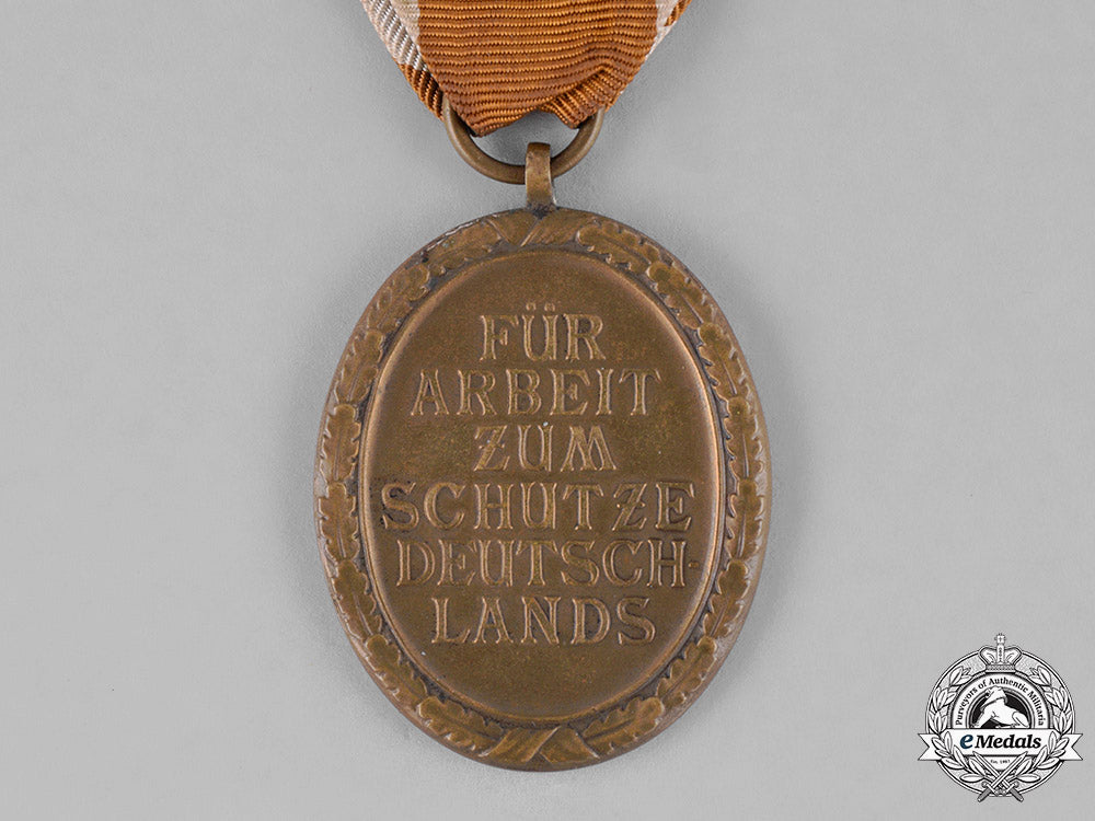 germany,_third_reich._three_third_reich_german_medals,_awards,_and_decorations_c18-030217