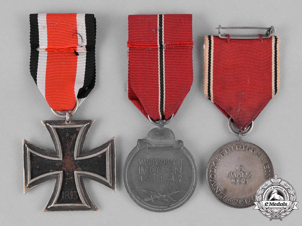 germany,_heer._three_wehrmacht_heer(_army)_medals,_awards,_and_decorations_c18-030250