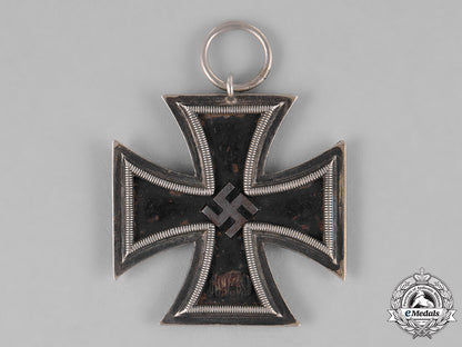 germany,_heer._three_wehrmacht_heer(_army)_medals,_awards,_and_decorations_c18-030251