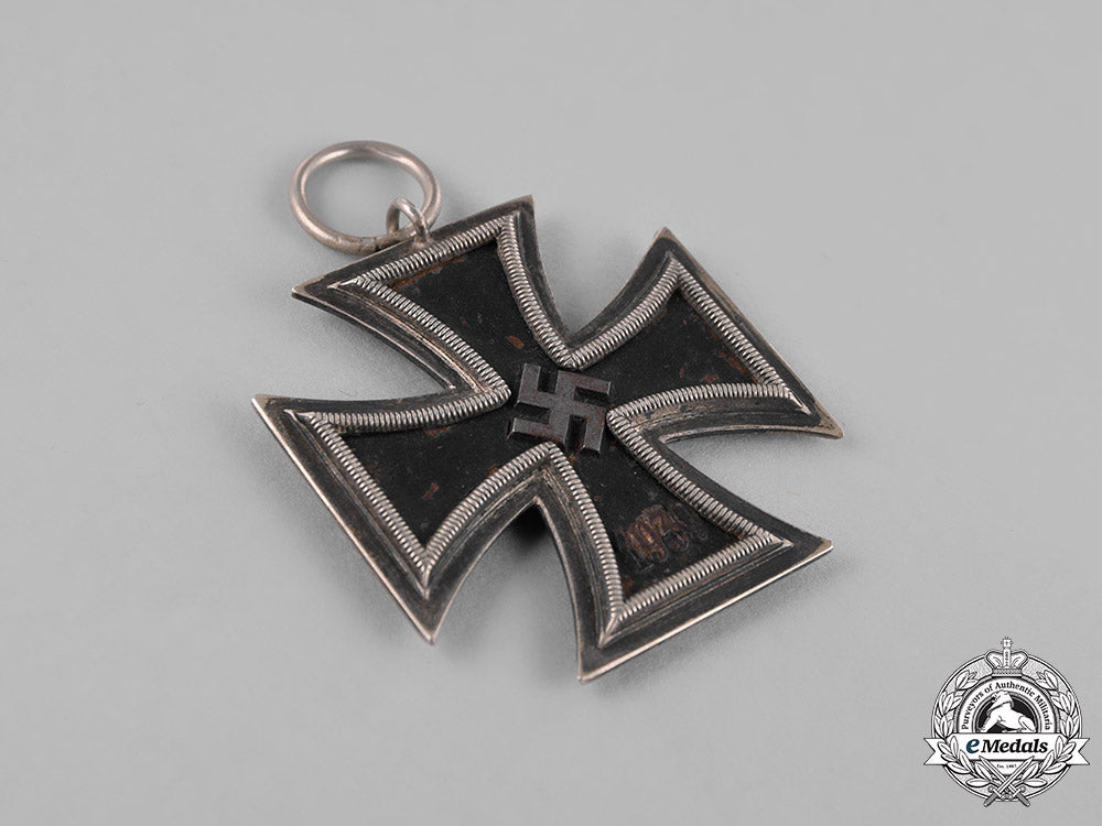 germany,_heer._three_wehrmacht_heer(_army)_medals,_awards,_and_decorations_c18-030253