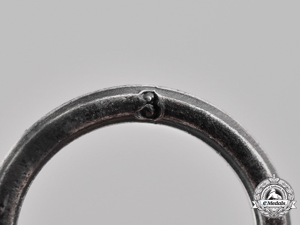 germany,_heer._three_wehrmacht_heer(_army)_medals,_awards,_and_decorations_c18-030258