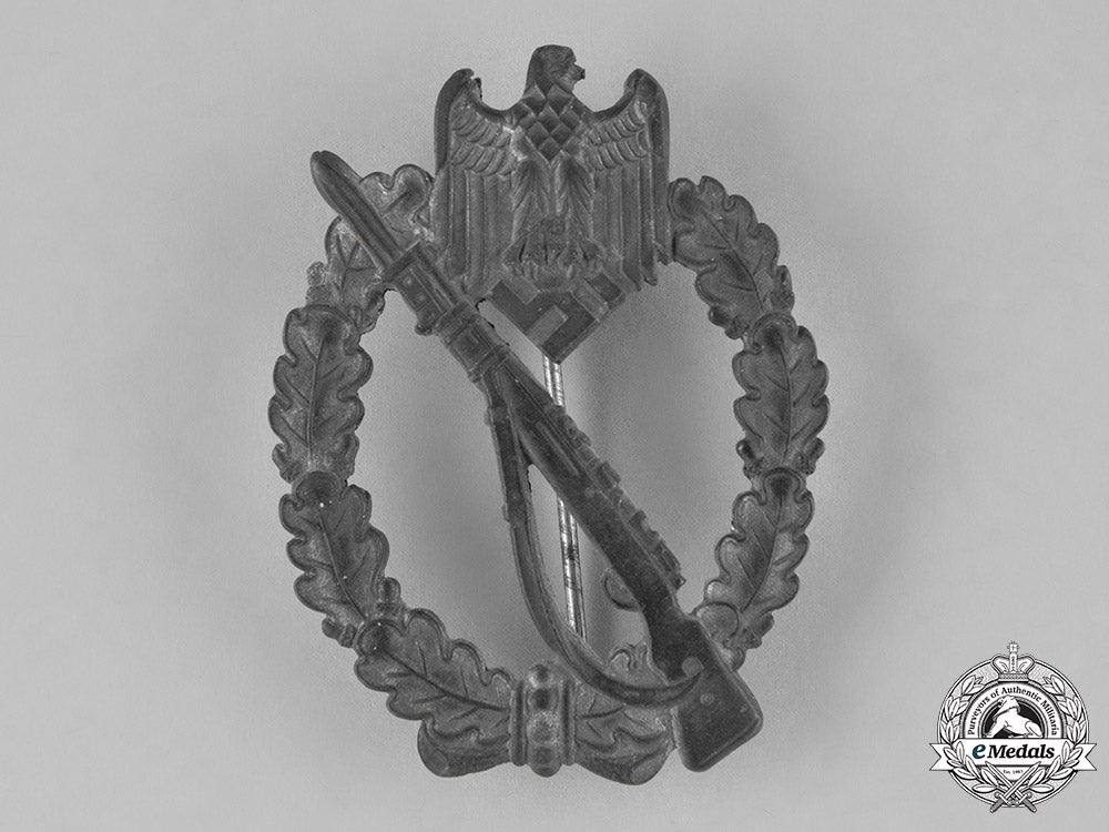 germany,_wehrmacht._an_infantry_assault_badge,_silver_grade,_by_deschler&_sohn_c18-030334