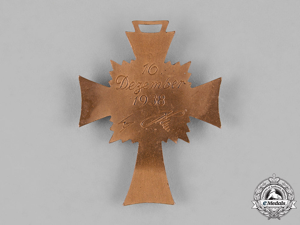 germany,_third_reich._an_honour_cross_of_the_german_mother,_bronze_grade_c18-030343