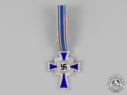 germany,_third_reich._an_honour_cross_of_the_german_mother,_silver_grade_c18-030345