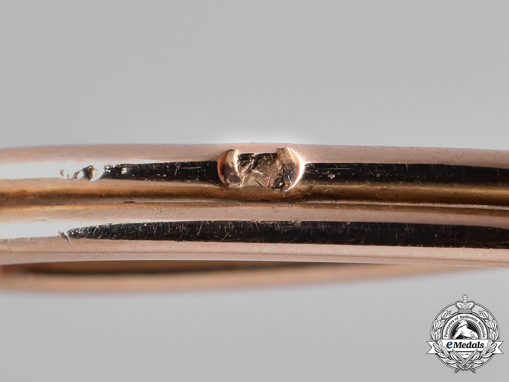 russia,_imperial._an_order_of_saint_vladimir_in_gold,_ii_class_badge,_c.1890_c18-030378