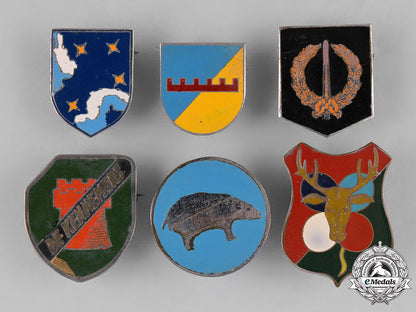 netherlands,_kingdom._twenty-_four_royal_dutch_army_badges_c18-030639