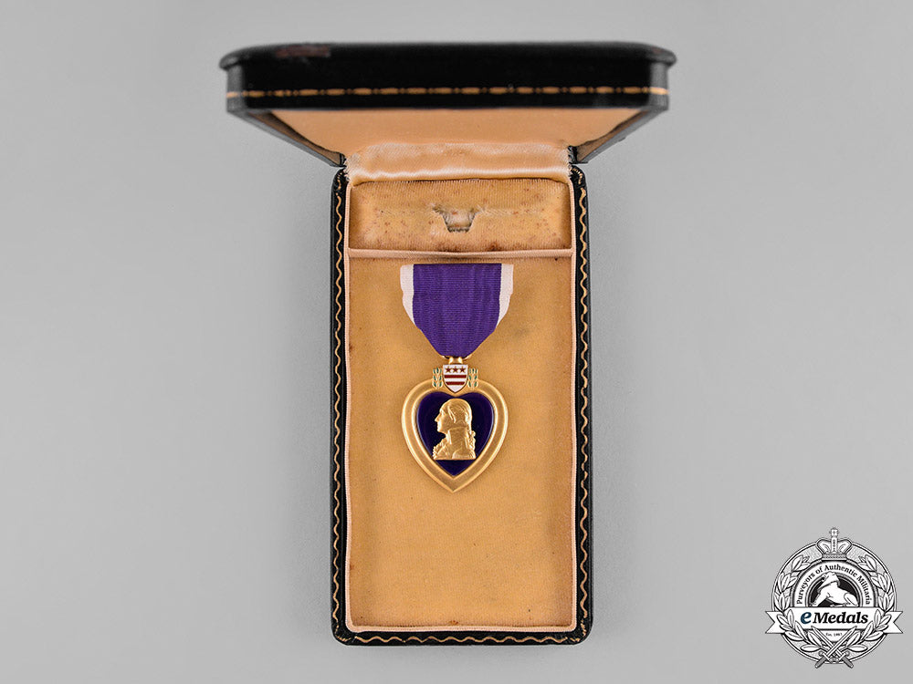 united_states._a_purple_heart_to_technician_carlson,4_th_armored_div,_kia_during_operation_hammelburg,_task_force_baum_c18-030938