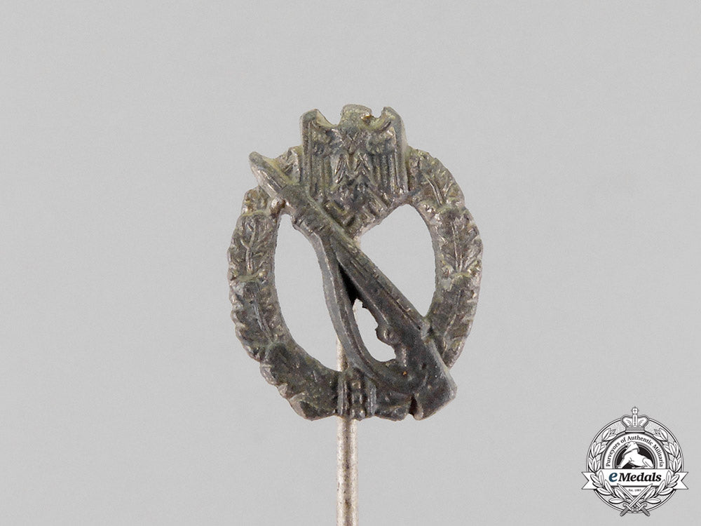 germany._three_miniature_stick_pin_awards_c18-0310