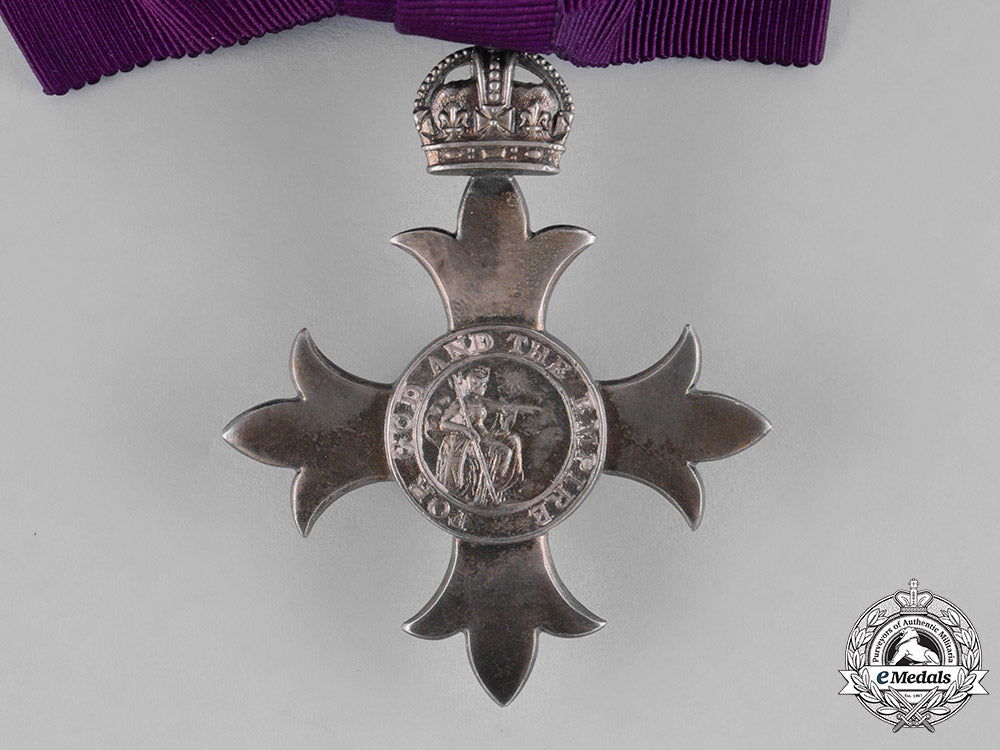 united_kingdom._a_most_excellent_order_of_the_british_empire,_lady’s_member,_miniature_and_case_c18-031078