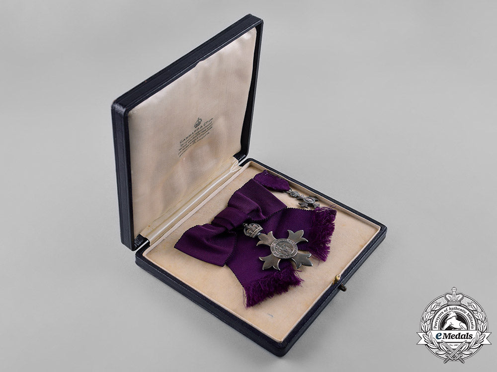 united_kingdom._a_most_excellent_order_of_the_british_empire,_lady’s_member,_miniature_and_case_c18-031086