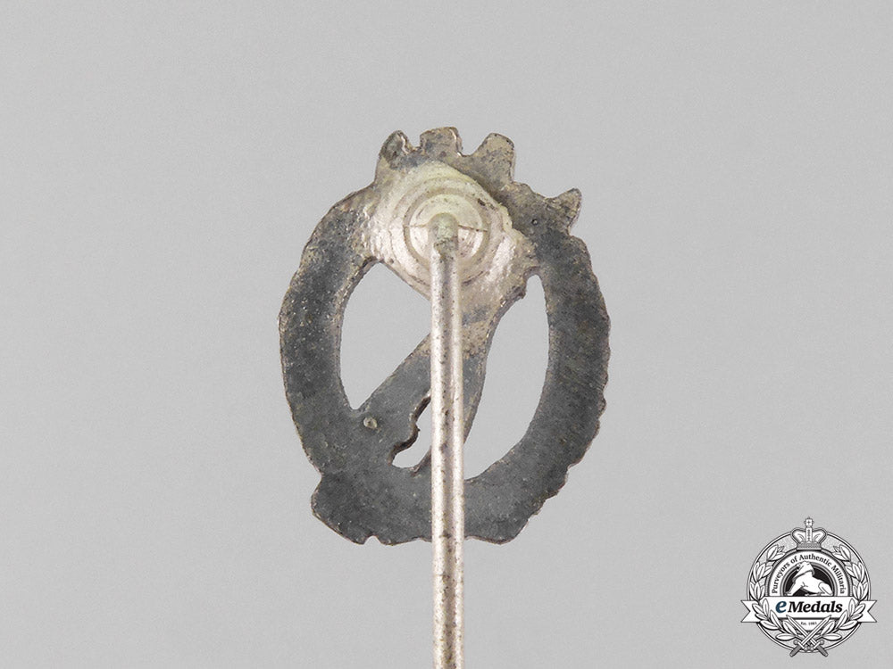 germany._three_miniature_stick_pin_awards_c18-0311