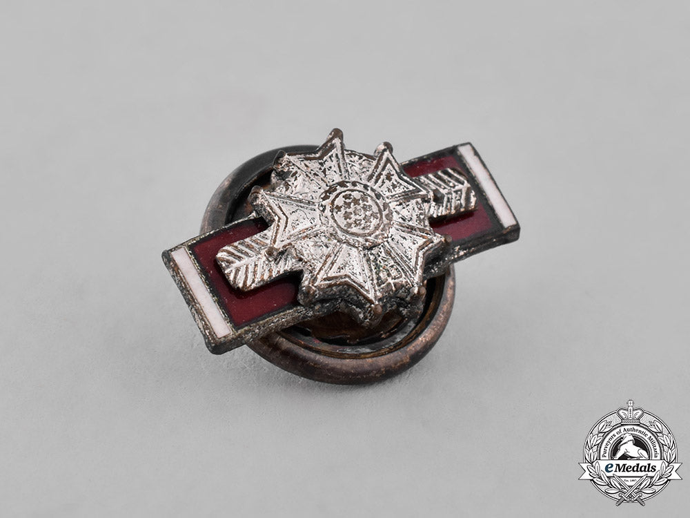 united_states._a_legion_of_merit,_commander,_c.1944_c18-031286