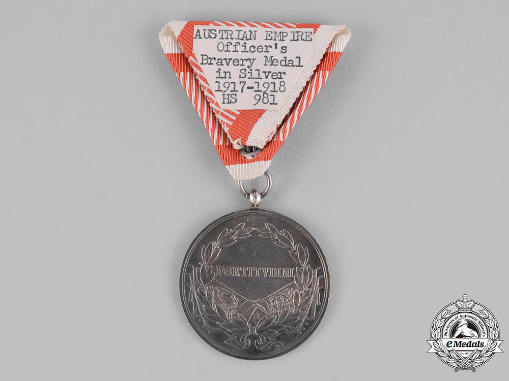 austria,_empire._a_silver_bravery_medal,_ii_class,_with_officer's_decoration_c18-031422