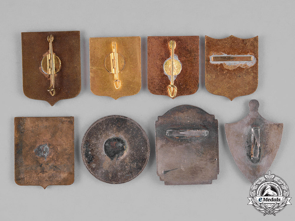 france,_republic._forty-_nine_regional_and_civic_souvenir_badges_c18-031575_1_1