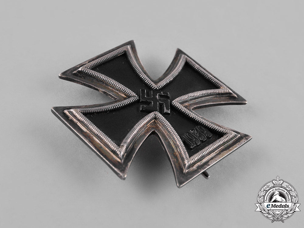 germany,_wehrmacht._a_cased_i._class_iron_cross1939,_by_ferdinand_wiedmann_c18-031592