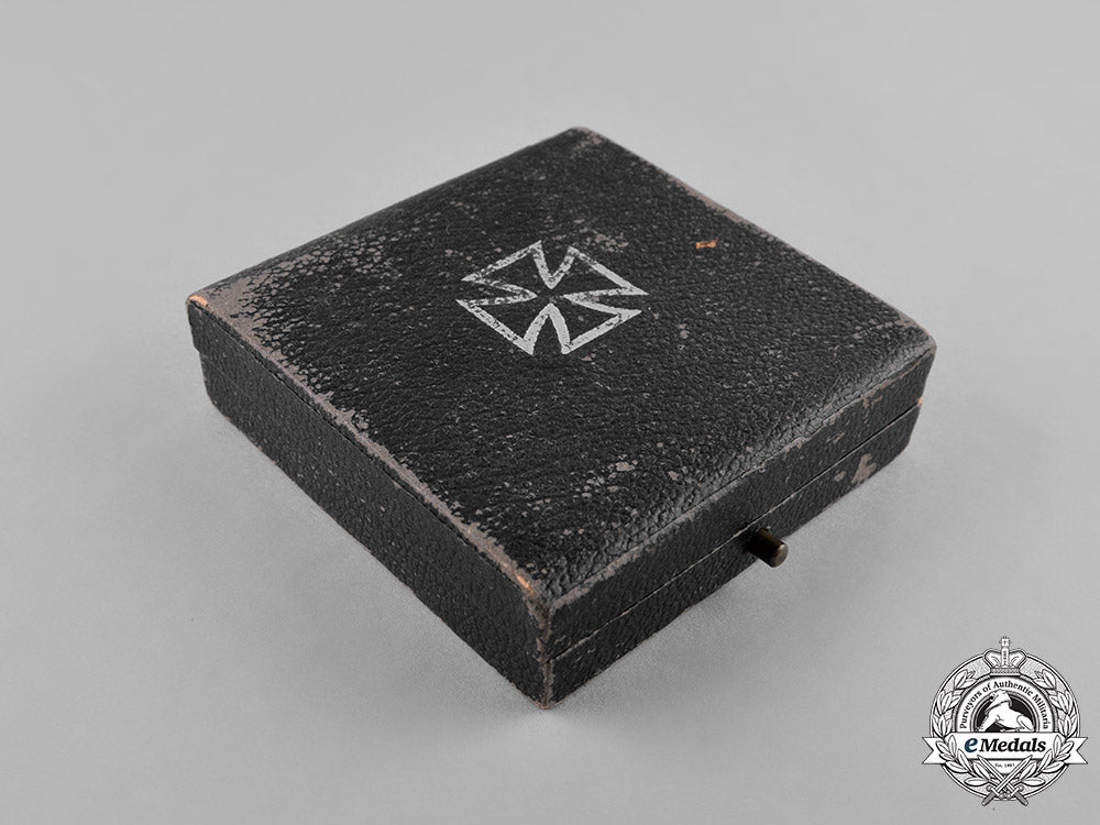 germany,_wehrmacht._a_cased_i._class_iron_cross1939,_by_ferdinand_wiedmann_c18-031598