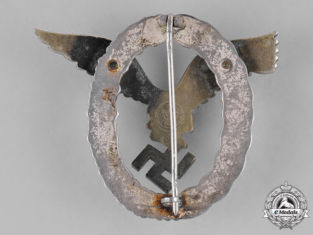 germany,_luftwaffe._a_pilot’s_badge,_by_gebrüder_wegerhoff_c18-031625