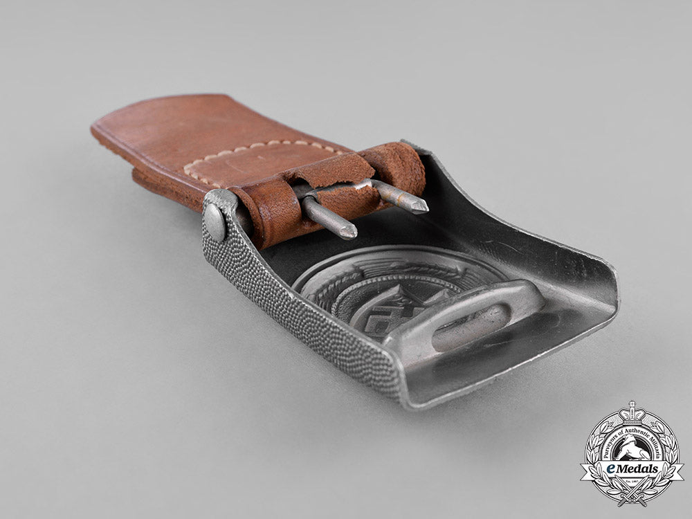 germany,_rad._a_standard_issue_em/_nco’s_national_labour_service_belt_buckle,_by_l._gottlieb&_söhne_c18-031649