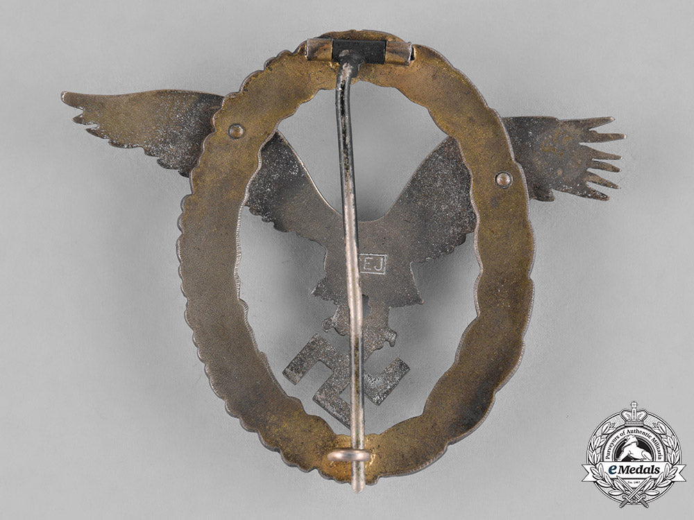germany,_luftwaffe._a_superb_combined_pilot&_observer_badge_with_case,_by_c.e._juncker_c18-031675