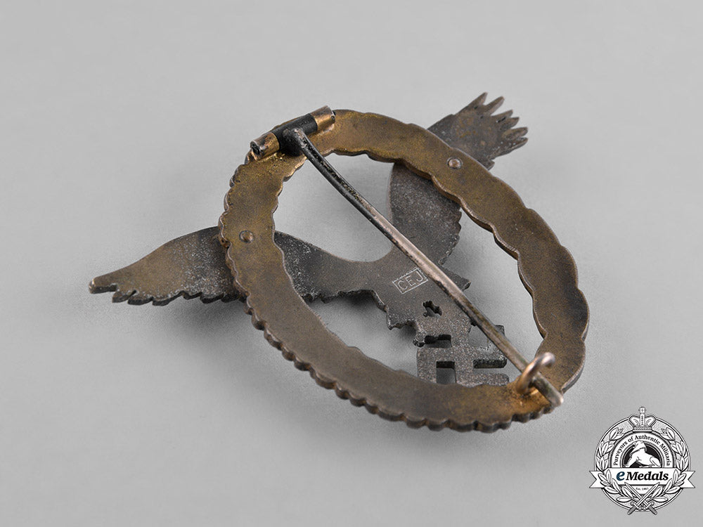 germany,_luftwaffe._a_superb_combined_pilot&_observer_badge_with_case,_by_c.e._juncker_c18-031677
