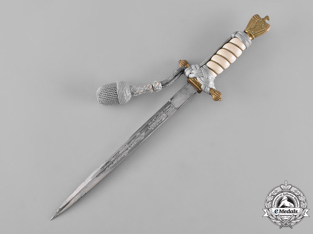 germany,_kriegsmarine._a_naval_officer’s_dagger_and_hangers,_by_paul_weyersberg&_co_c18-031792