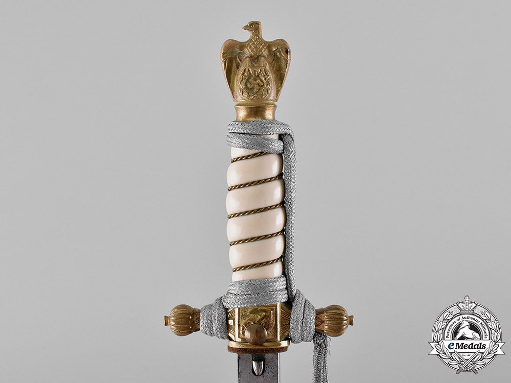 germany,_kriegsmarine._a_naval_officer’s_dagger_and_hangers,_by_paul_weyersberg&_co_c18-031796