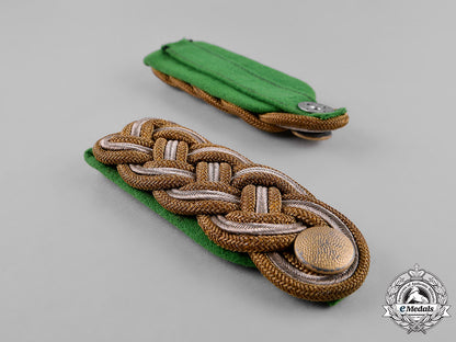 germany,_ordnungspolizei._a_set_of_order_police(_ordnungspolizei)_general's_shoulder_boards_c18-031888