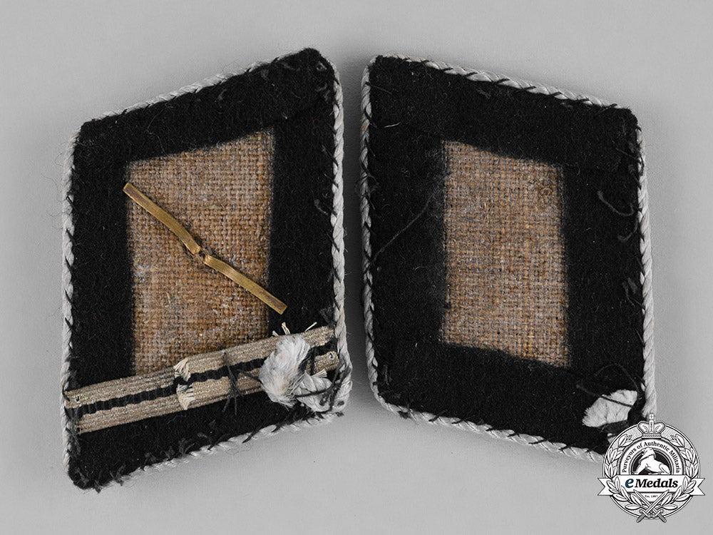 germany,_ss._a_set_of_scharführer_collar_tabs_c18-031896
