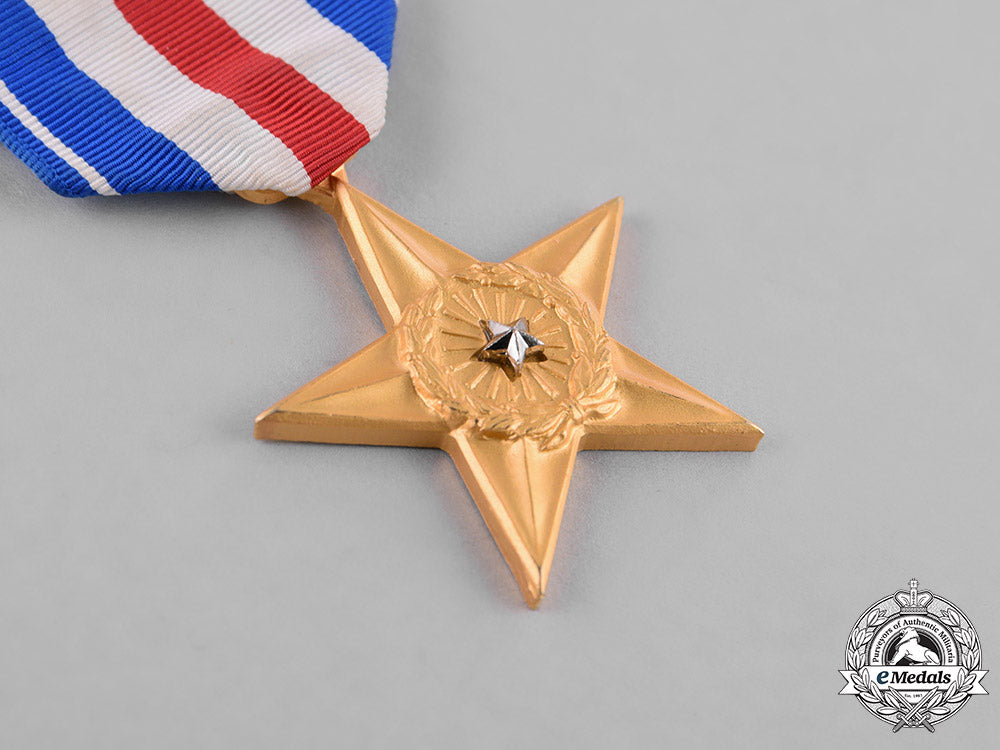 united_states._a_silver_star_and_purple_heart_pair_to_m._olander_c18-031904