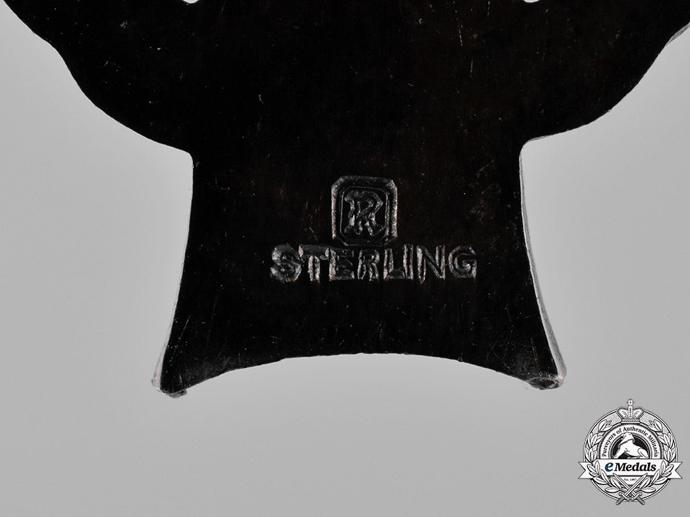 canada._a_memorial_cross_to_gunner_rc_rudell_c18-031954