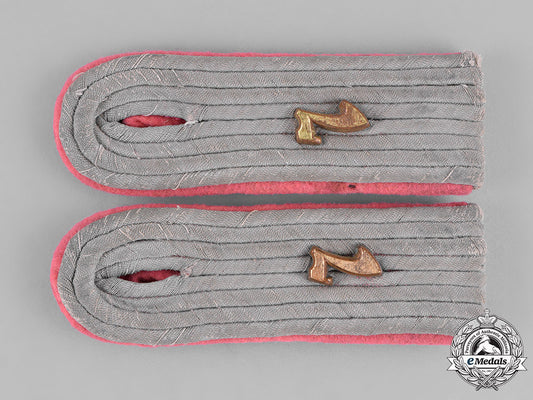germany,_heer._a_set_of7_th_panzer_division_leutnant’s_shoulder_boards_c18-032031