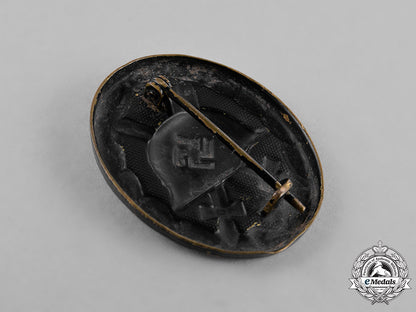 germany,_wehrmacht._a_black_grade_wound_badge_c18-032194