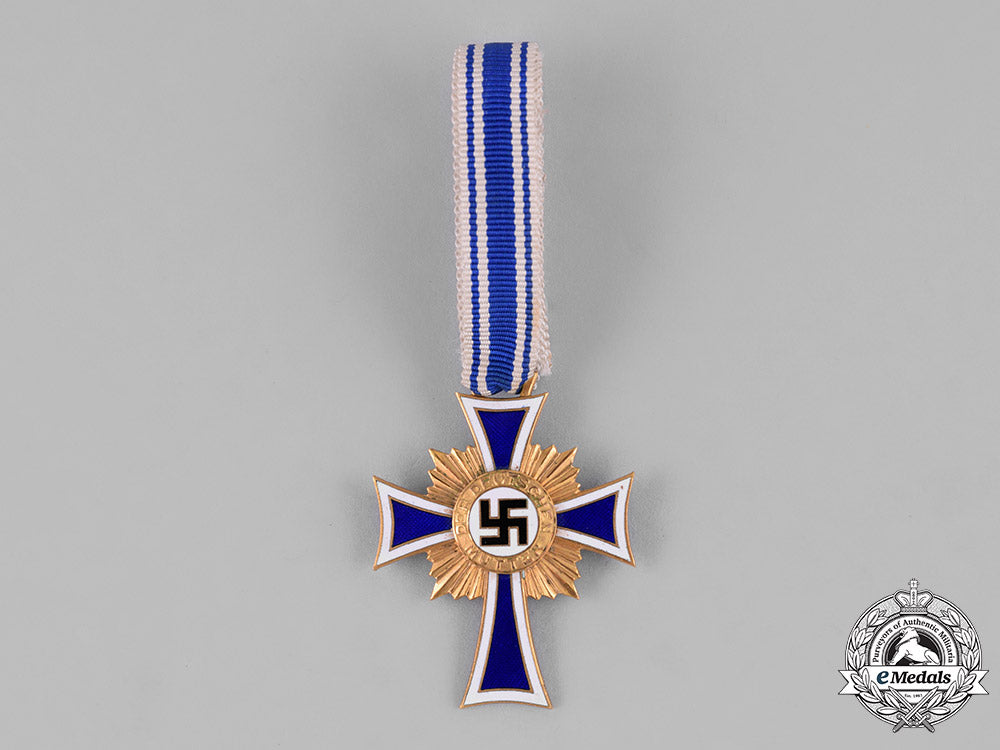 germany,_third_reich._a_first_class_cross_of_honour_of_the_german_mother_c18-032208