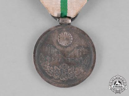 japan,_empire._two_commemorative&_service_medals_c18-032301