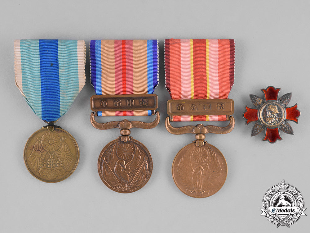 japan,_empire._four_campaign&_service_awards_c18-032352_1