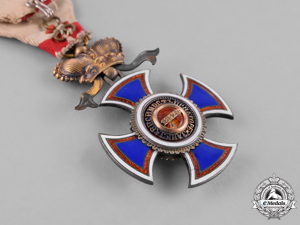 montenegro,_kingdom._an_order_of_prince_danilo,_iv_class_knight,_by_v.mayer,_c.1914_c18-032405