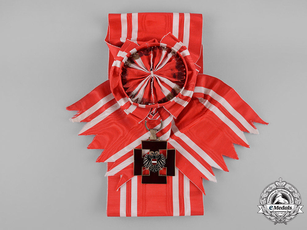 austria,_first_republic._a_merit_order_i_class_grand_cross,_special_grade,_by_anton_reiterer,_c.1934_c18-032526_1_1_1_1_1_1_1_1_1_1_1_1