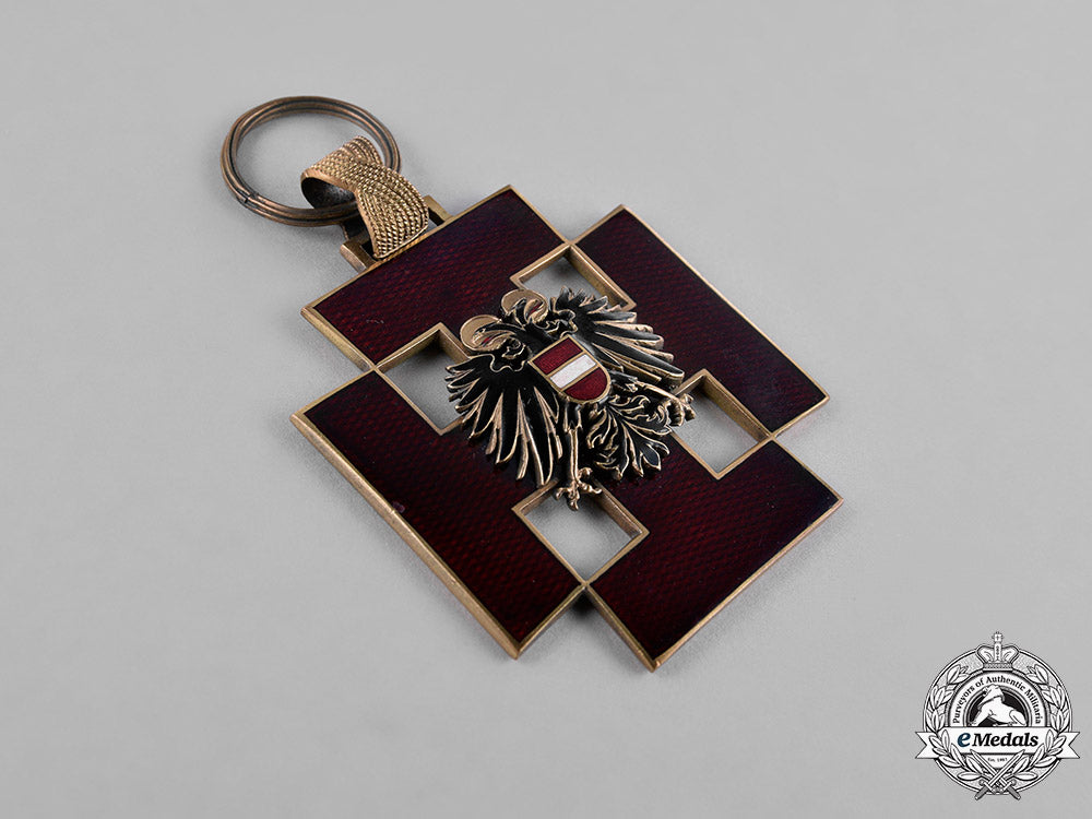 austria,_first_republic._a_merit_order_i_class_grand_cross,_special_grade,_by_anton_reiterer,_c.1934_c18-032529_1_1_1_1_1_1_1_1_1_1_1_1