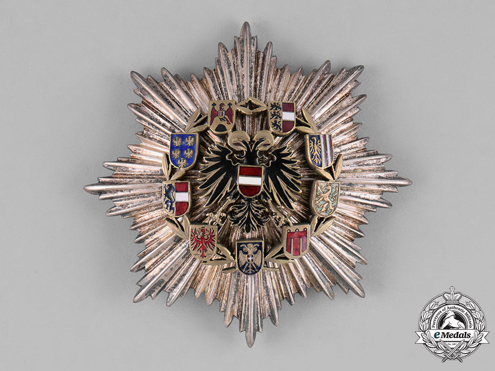 austria,_first_republic._a_merit_order_i_class_grand_cross,_special_grade,_by_anton_reiterer,_c.1934_c18-032530_1_1_1_1_1_1_1_1_1_1_1_1