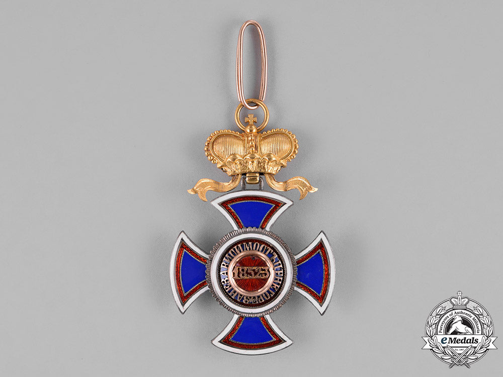 montenegro,_kingdom._an_order_of_prince_danilo,_i_class_grand_cross,_by_v.mayer,_c.1910_c18-032540