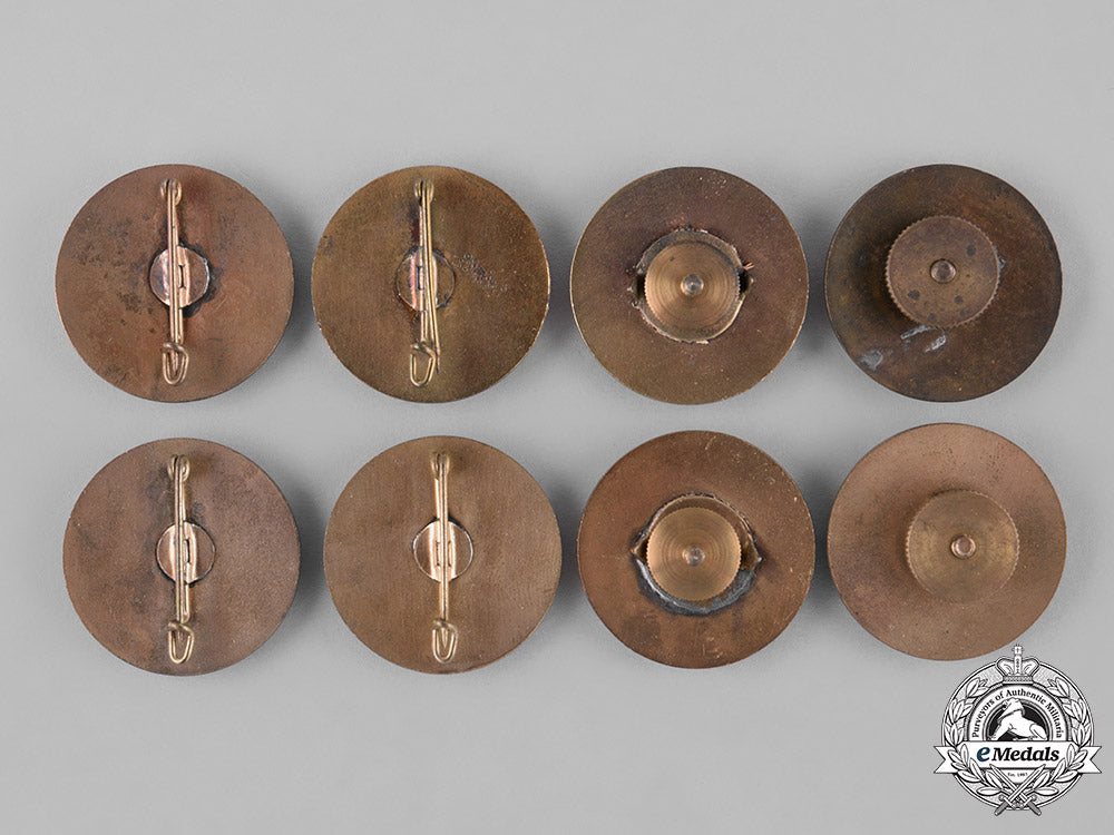 united_states._forty-_nine_military_badges_c18-032697