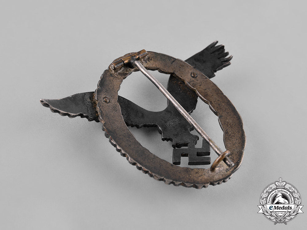 germany,_luftwaffe._a_pilot’s_badge,_by_c._e._juncker,_c.1937_c18-032716