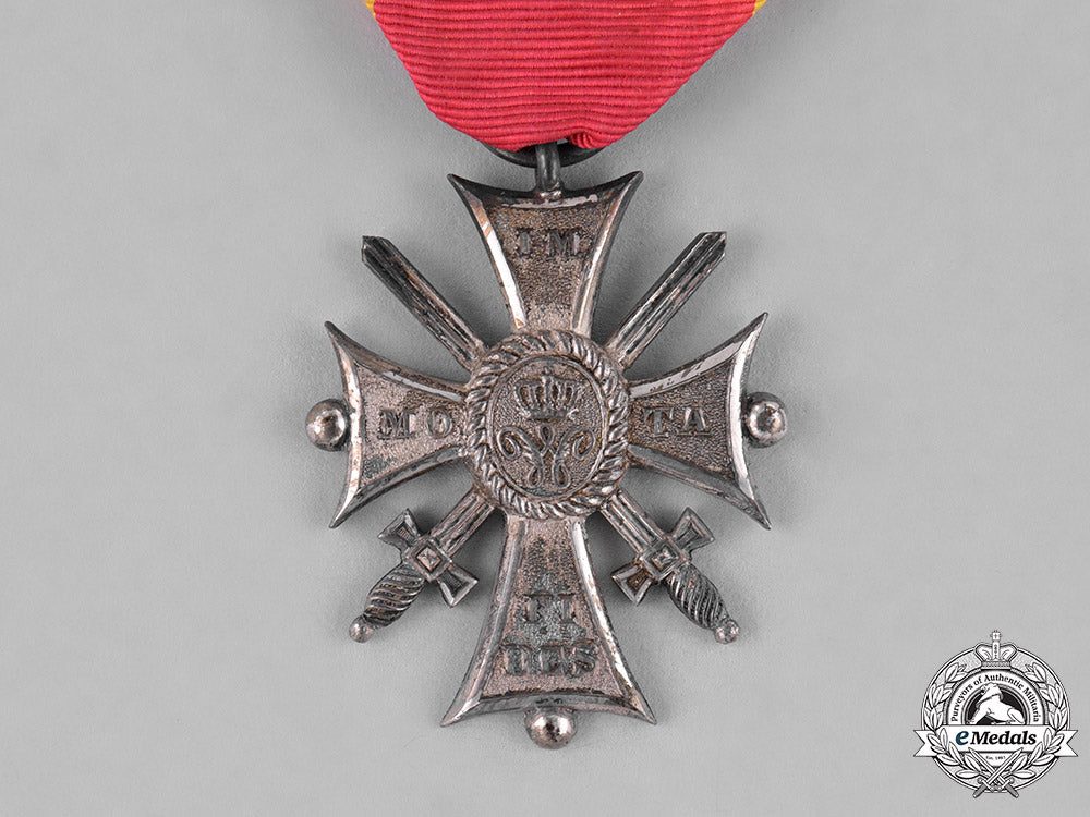 braunschweig,_dukedom._an_order_of_heinrich_the_lion,_merit_cross_in_silver_and_swords,_c.1914_c18-033005